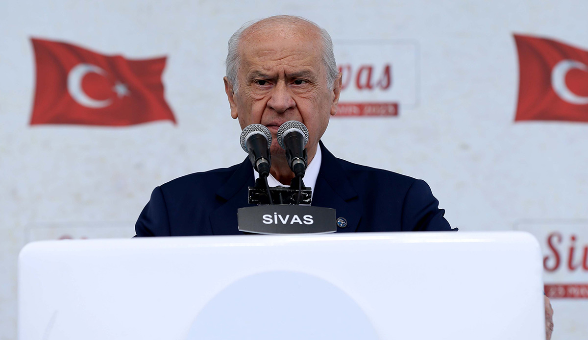 Devlet Bahçeli'den Kılıçdaroğlu'na tepki: Milletle alay etme, noktalı siyaset olmaz
