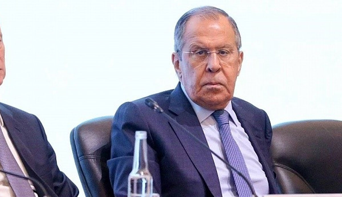 Lavrov’dan NATO’ya Hitler benzetmesi