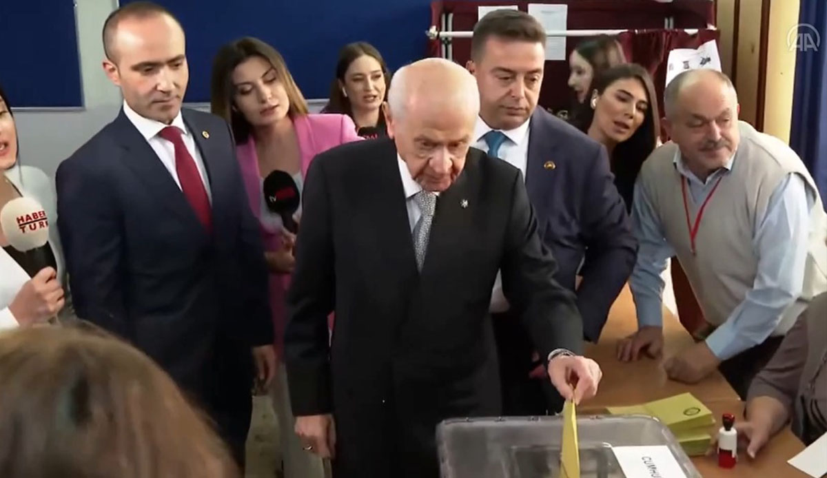 Devlet Bahçeli oyunu kullandı