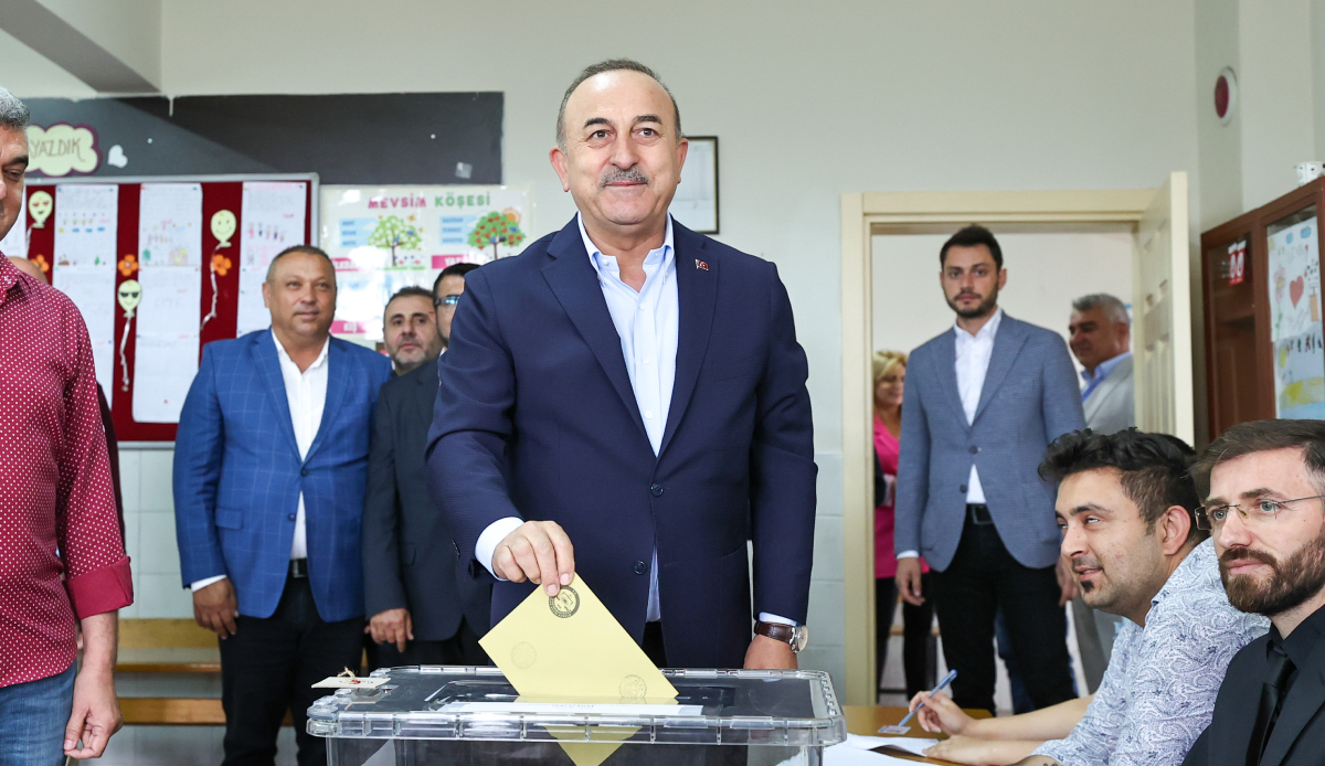 Dışişleri Bakanı Çavuşoğlu oyunu kullandı: Tüm dünyaya ders verdik