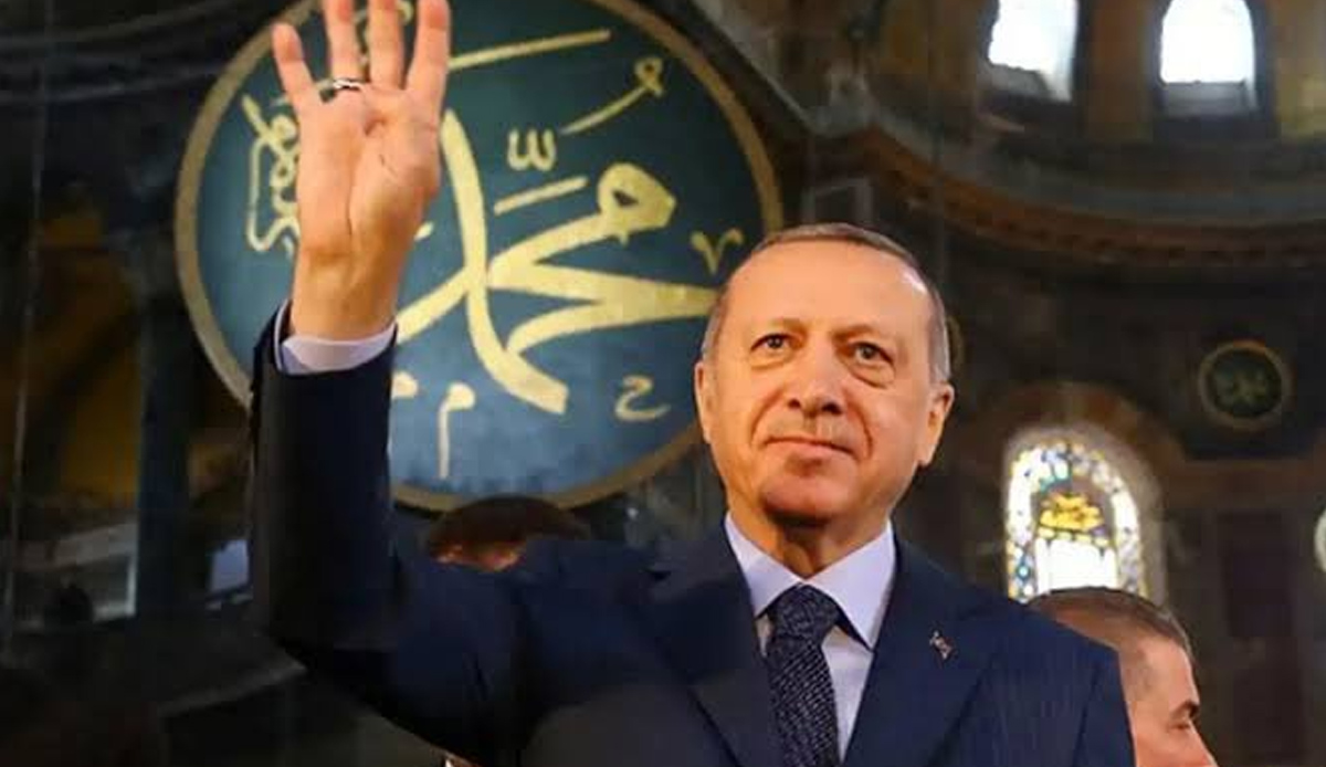 Ayasofya'da Erdoğan'ın zaferi tekbirlerle kutlandı