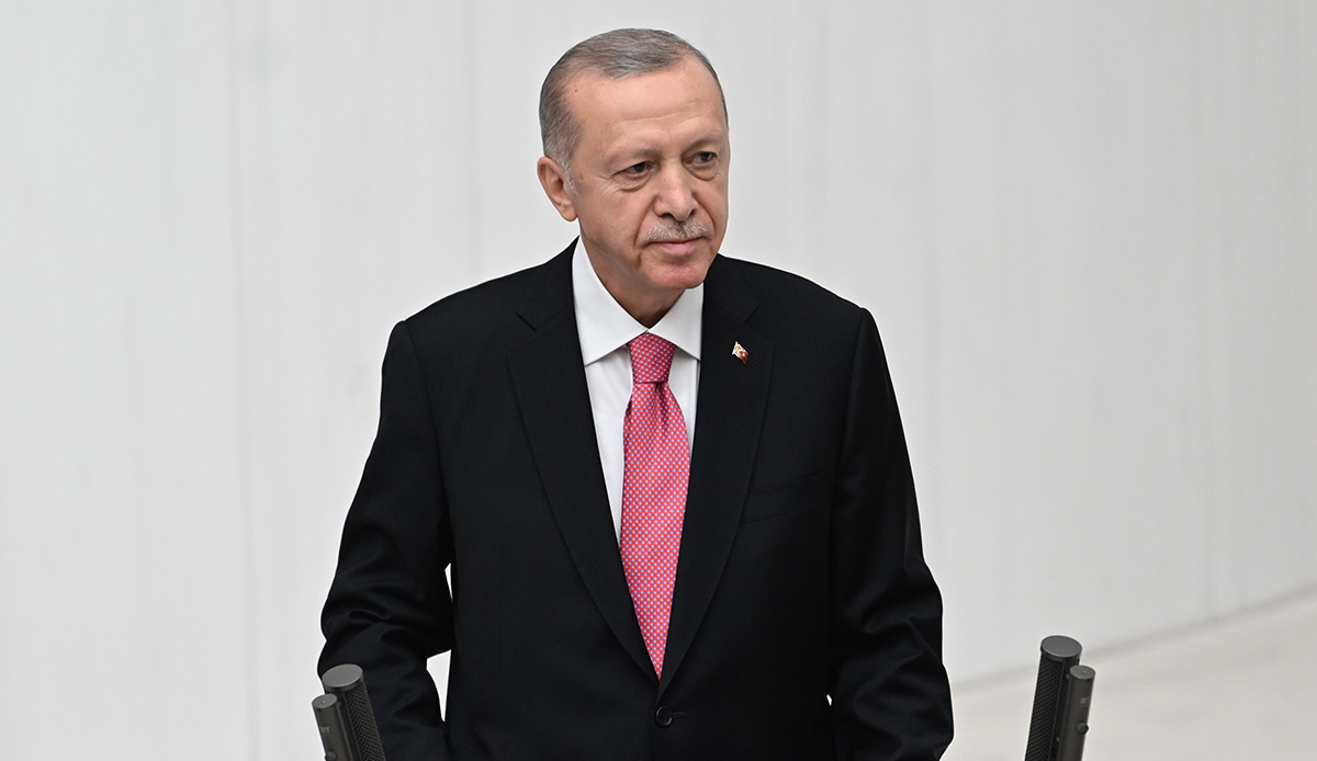 Cumhurbaşkanı Erdoğan Meclis'te yemin etti