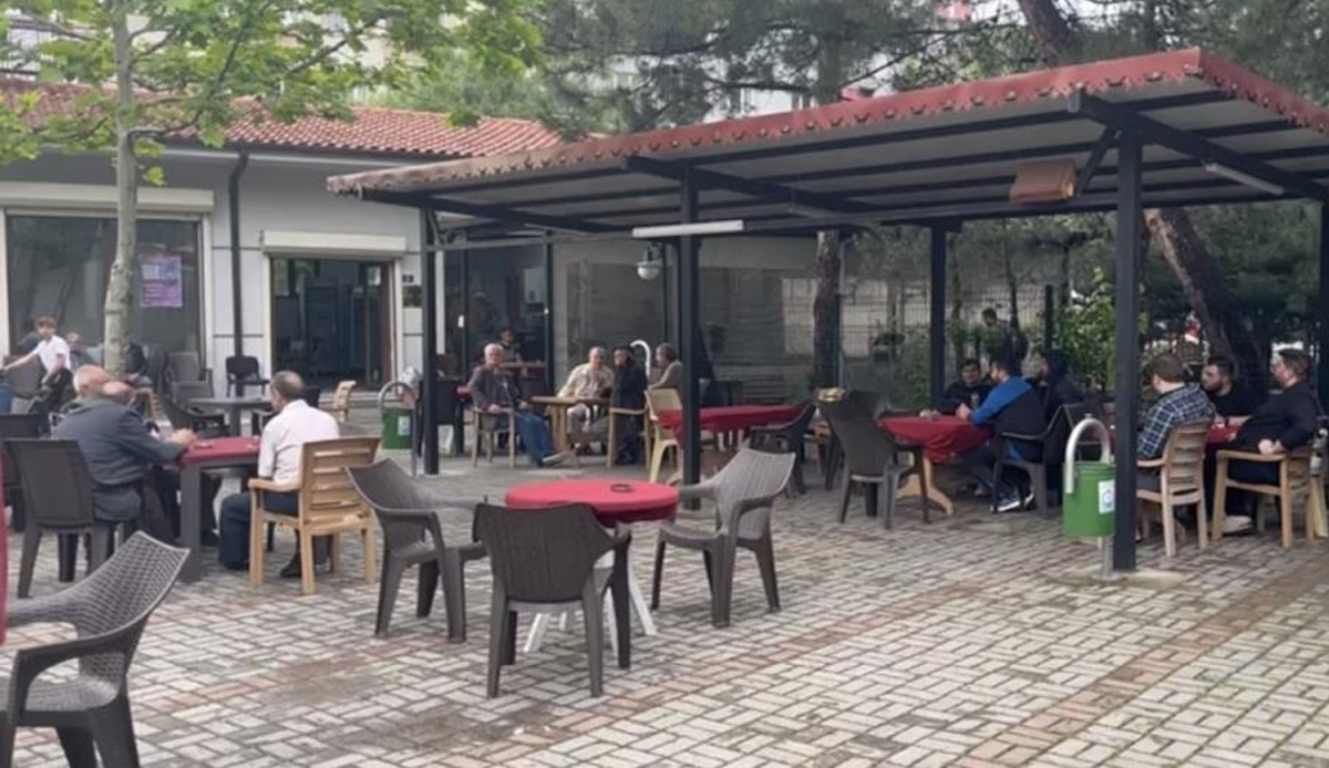 Cami avlusunda şakalaştığı arkadaşının katili oldu