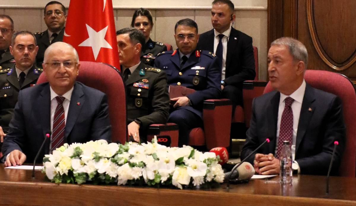 Milli Savunma Bakanlığı'nda devir teslim!