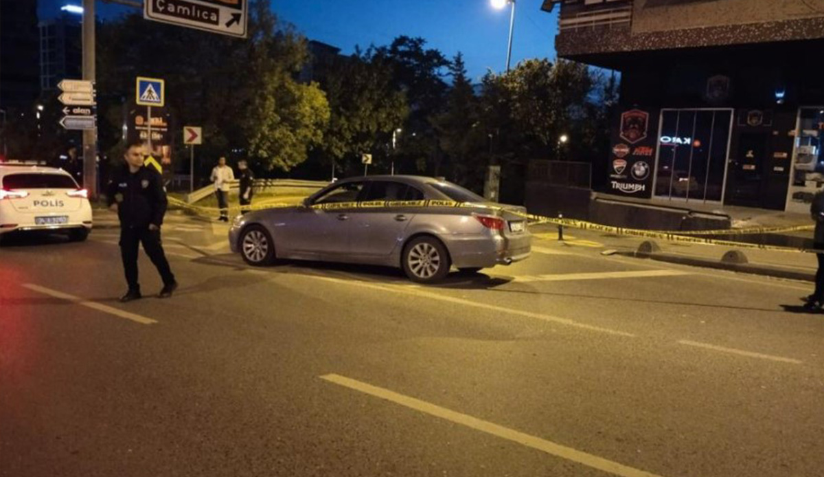 Kadıköy'de silahlı kavga! Ortalık kan gölüne döndü