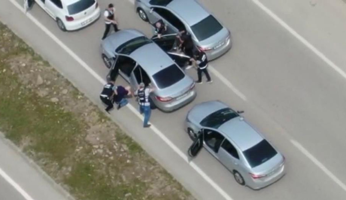 Film sahnelerini aratmayan operasyonla yakalandılar! Havadan ve karadan anbean takip