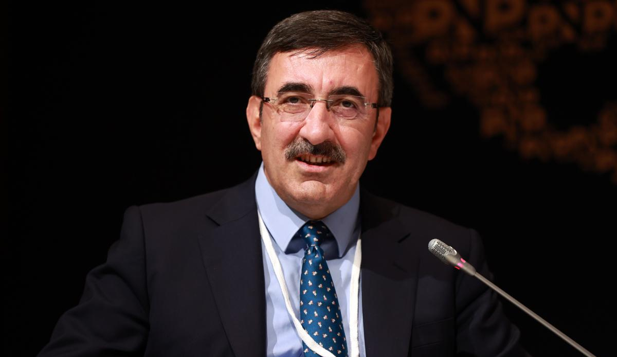 Asgari ücret zammı için üst düzey açıklama: Cevdet Yılmaz 'uzlaşmaya' dikkat çekti