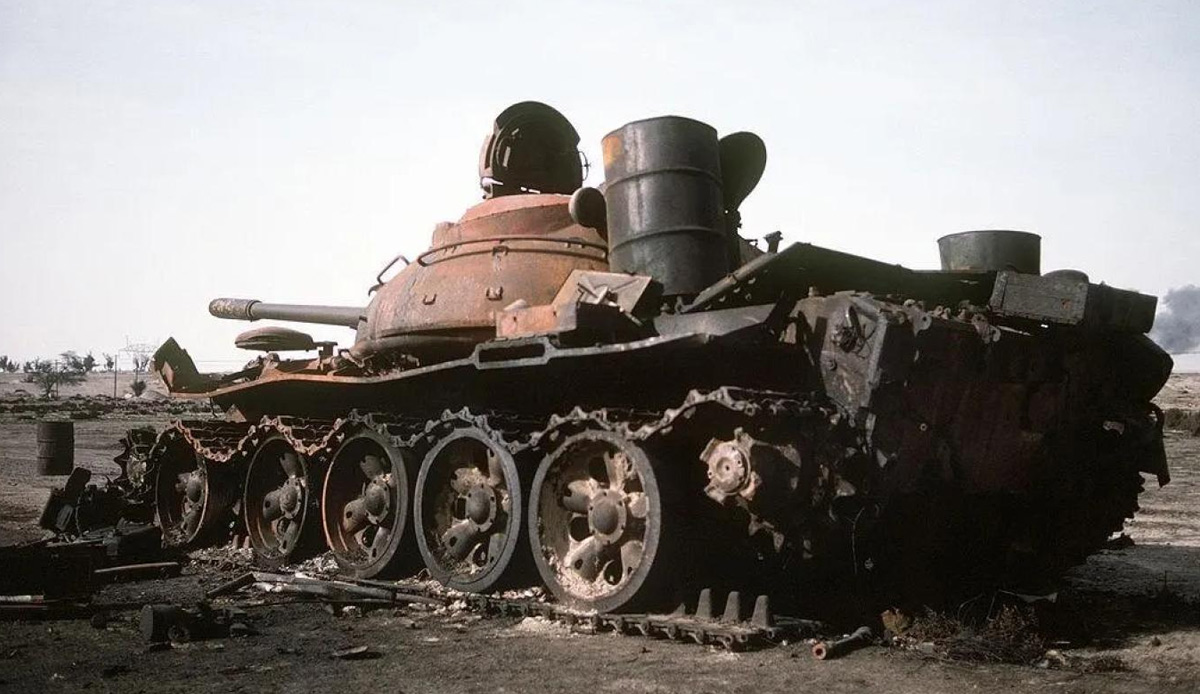 Rusya çaresizliğe düştü! 70 yıllık Sovyet tanklarıyla Ukrayna'ya kamikaze saldırısı yaptı