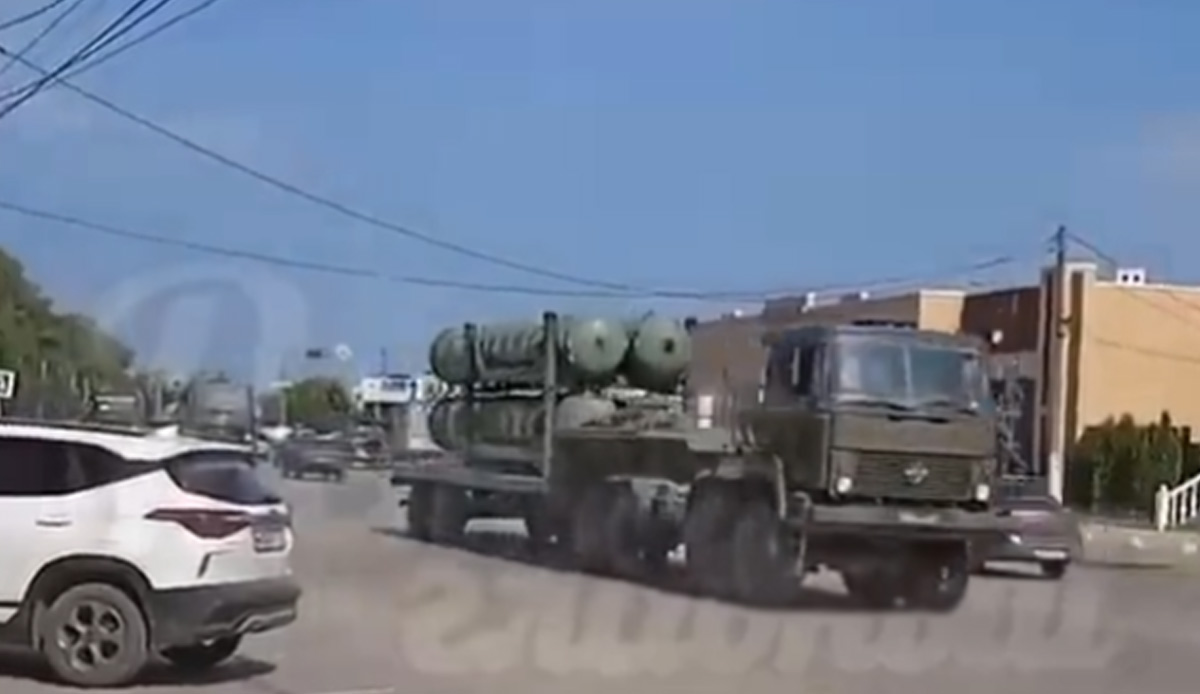 Wagner'in girdiği Rostov'da S-300 konvoyu
