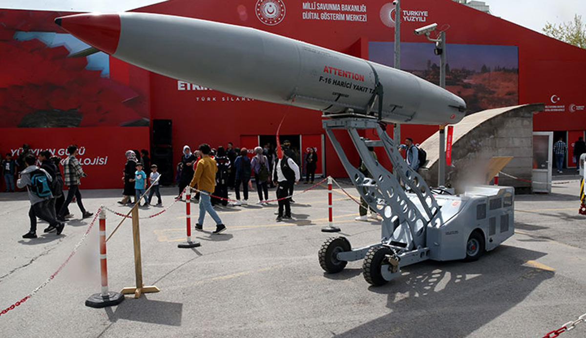 Mühimmatlar Türk savaş uçaklarına 'Seyit Onbaşı' ile yükleniyor