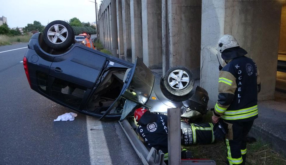 Alkollü sürücü az daha canından oluyordu