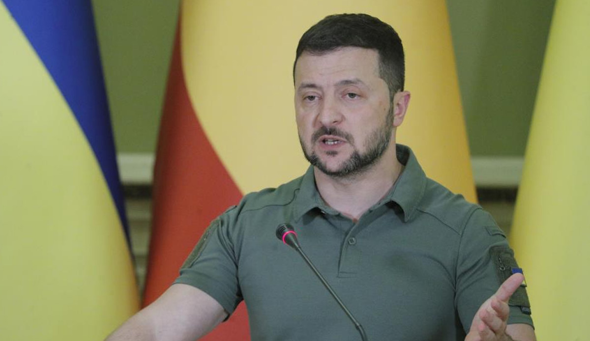 Zelenskiy: Rusya, Zaporijya Nükleer Santrali’ni vurmak için hazır