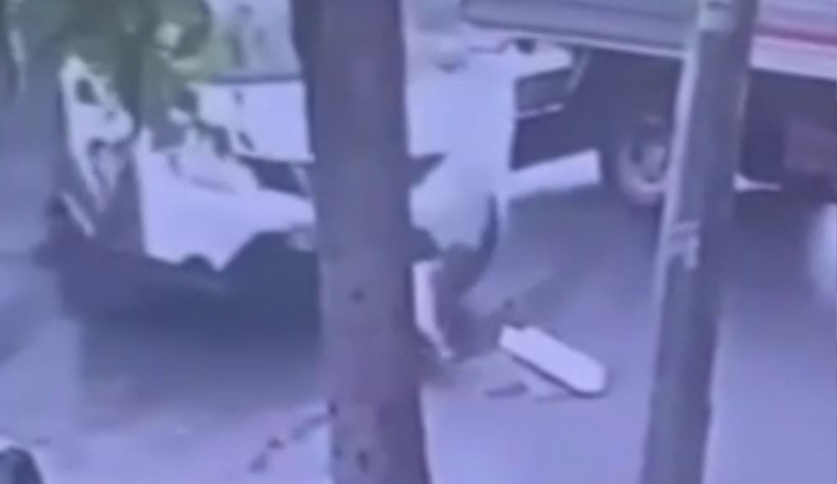 Arnavutköy’de feci olay: 5 yaşındaki çocuğu fark etmeyen sürücü araba ile üzerinden geçti