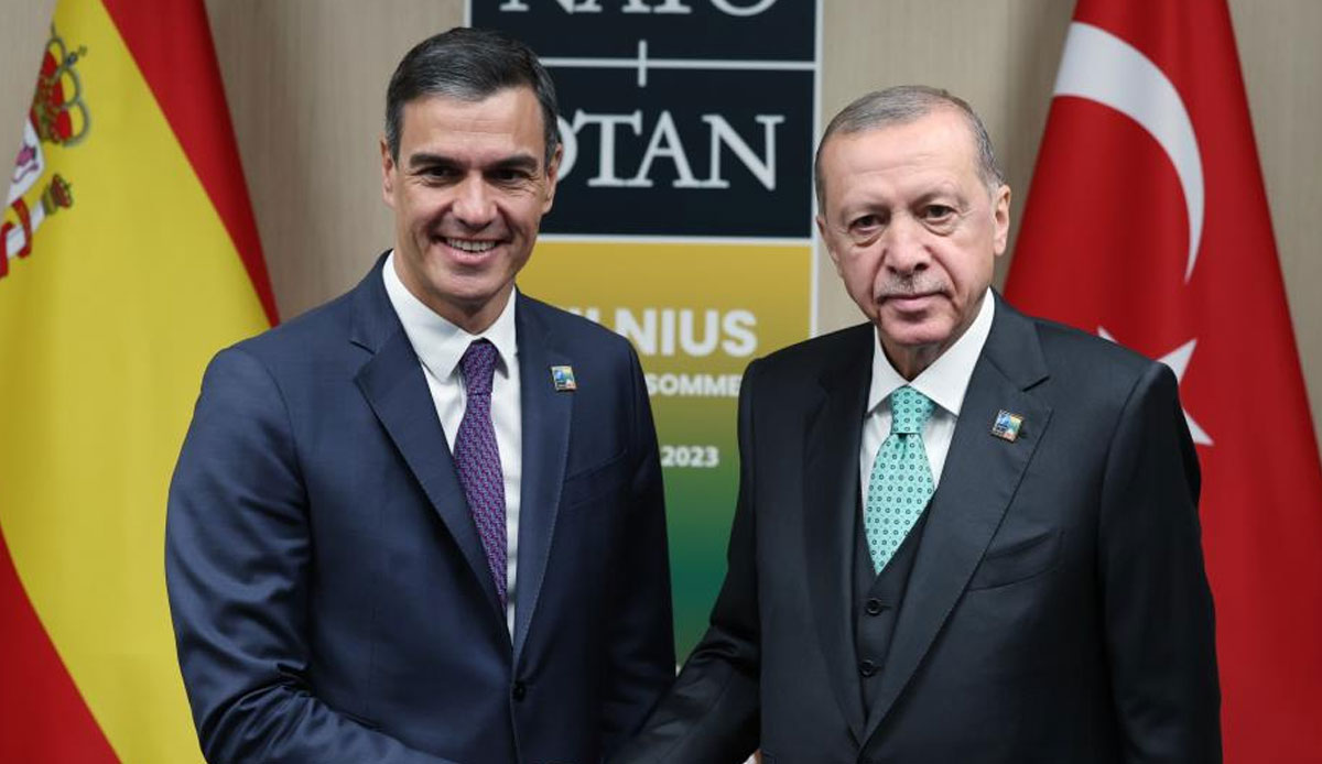 NATO Zirvesi'nde diplomasi trafiği: Erdoğan, İspanya Başbakanı Sanchez ile görüştü