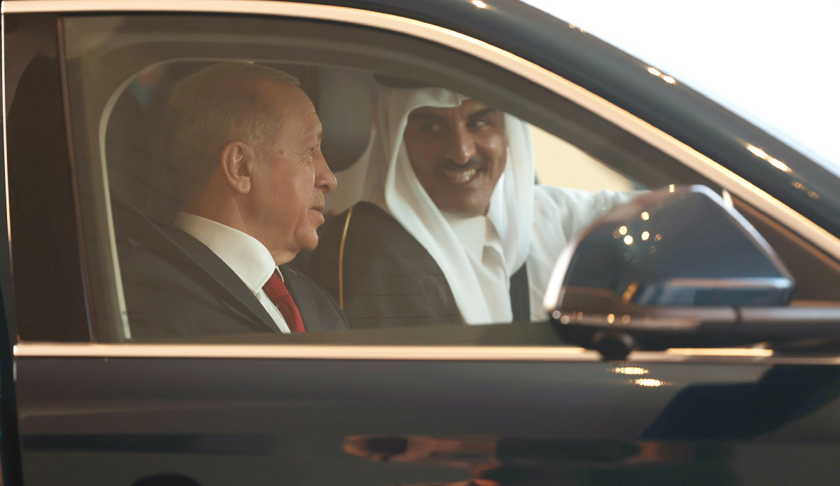 Erdoğan'dan Katar Emiri Al Thani’ye TOGG hediyesi