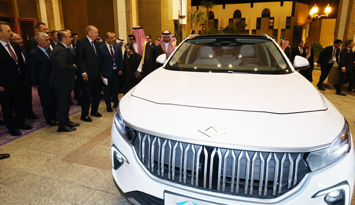 Suudi Arabistan Veliaht Prensi Selman Togg'a olan hayranlığını gösterdi