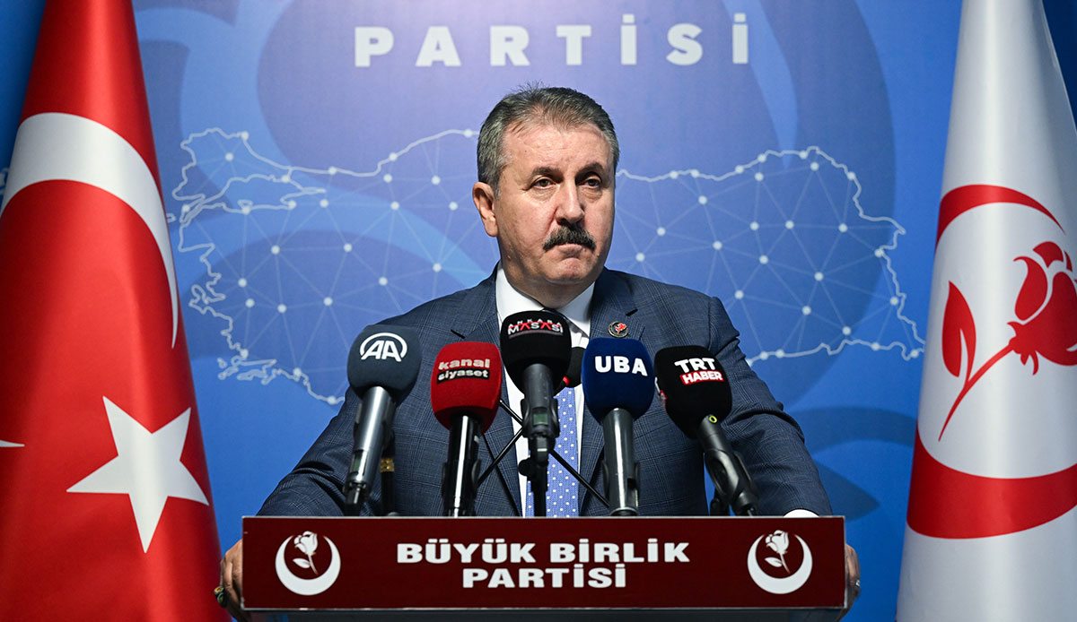 Destici'den akaryakıt ve emekli zammı eleştirisi: Doğru ve hakça bir çözüm değil