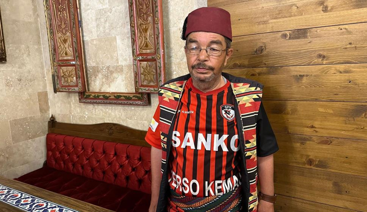 İlginç özelliği herkesi şoke ediyor: Terso Kemal 19 yıldır her şeyi tersten anlıyor