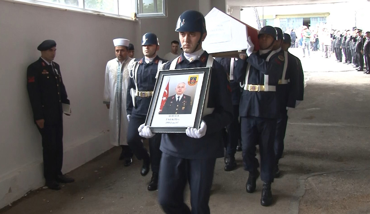 Suriye’de kalp krizi geçiren Kıdemli Başçavuş Ali Buran toprağa verildi