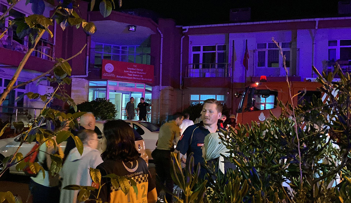 Huzurevinde yangın paniği: 115 kişi tahliye edildi