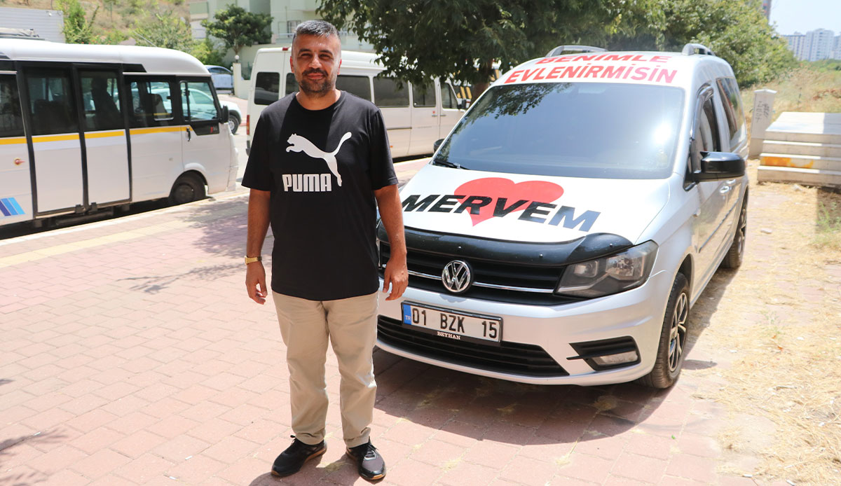 Sürpriz evlilik teklifi 8 yılın ardından geldi, eşinin yanıtı nikahtakinden farksız olmadı