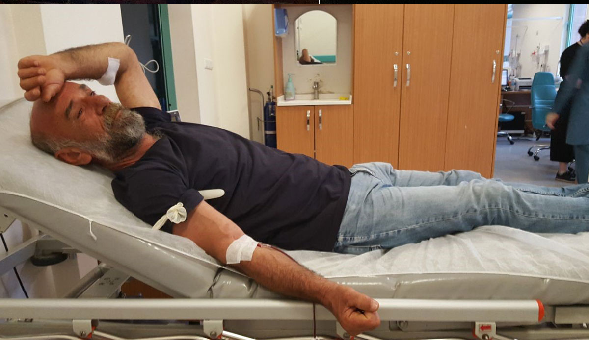 Birçok kişi onun sayesinde sağlığına kavuşuyor