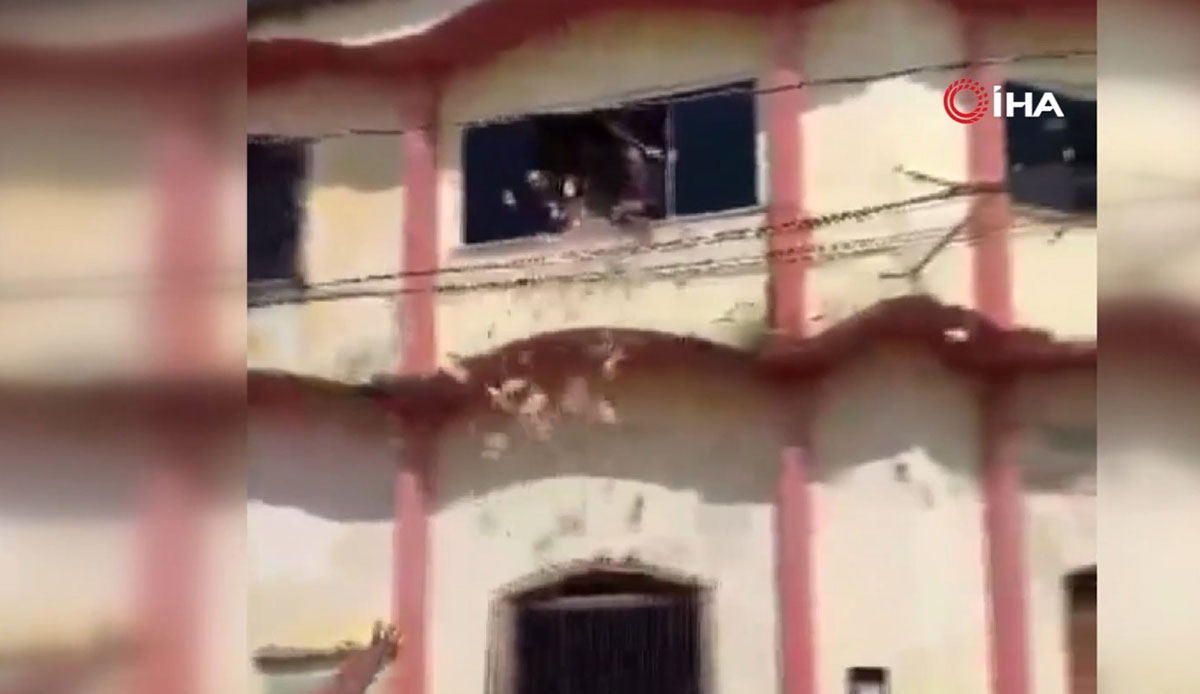 Brezilya'da rüşvet parasını pencereden halka dağıttı