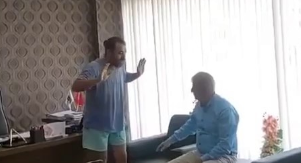 34 gündür suyum akmıyor diyerek ortalığı birbirine kattı: Evinin vanası kapalıymış!
