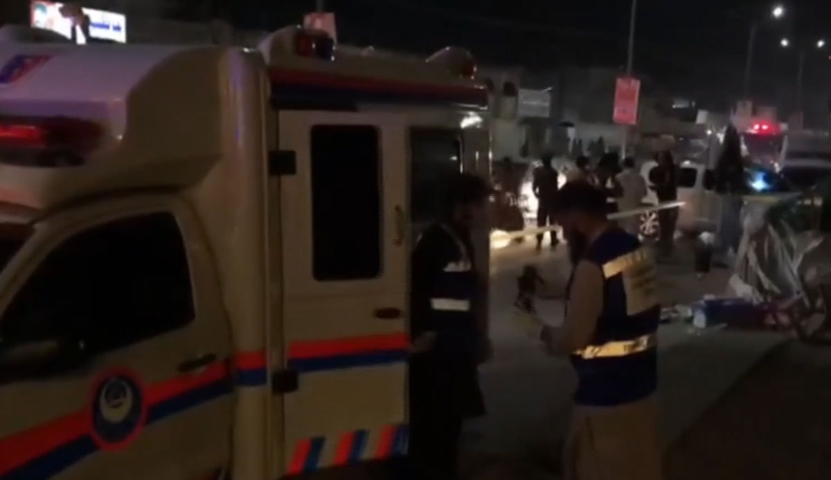 Pakistan'da bombalı terör saldırısı: 7 ölü