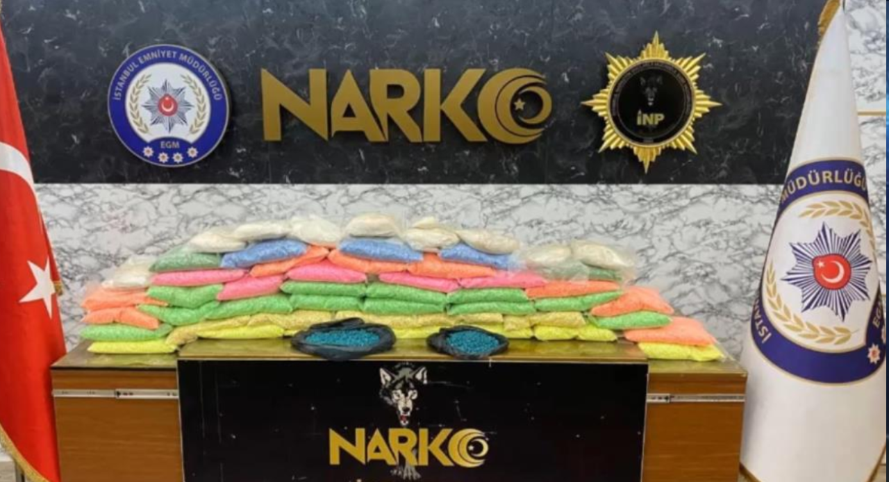 İstanbul'da uyuşturucu operasyonu: Binlerce hap ele geçirildi