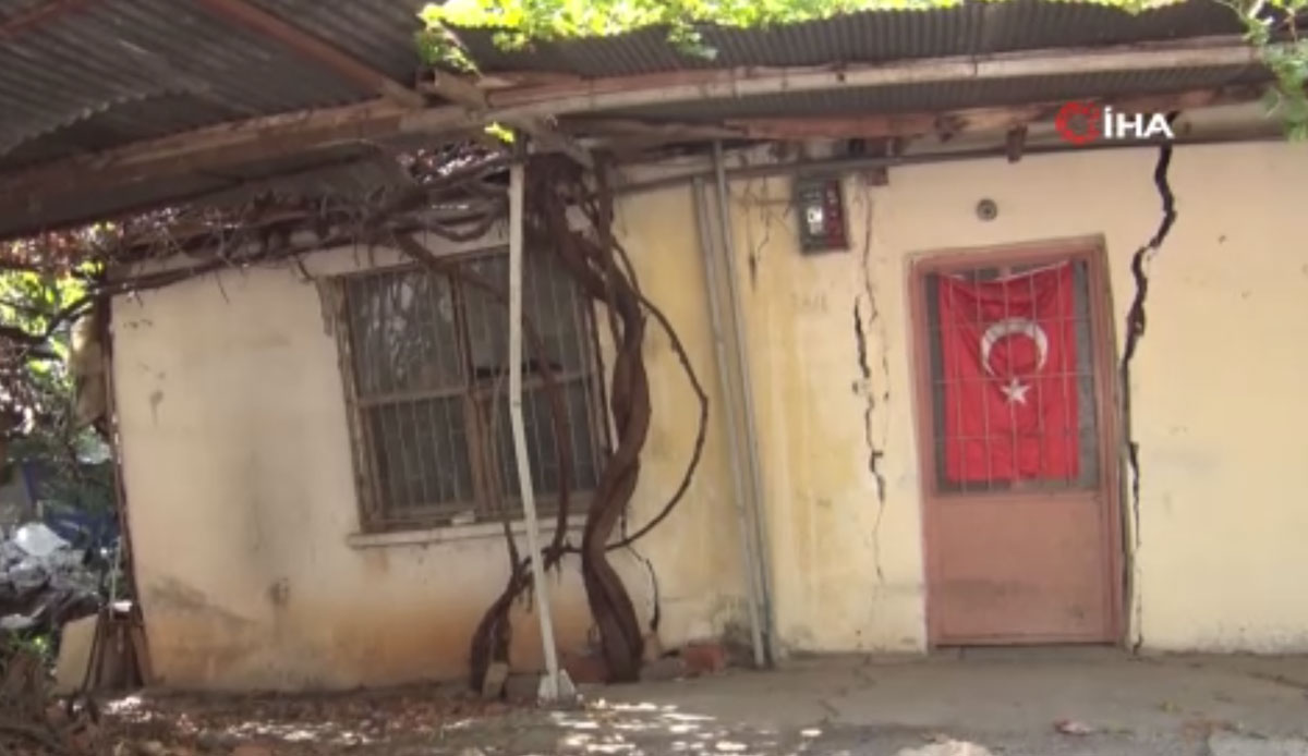 Evlerin içi rampa gibi: Burada kalmak büyük cesaret ister