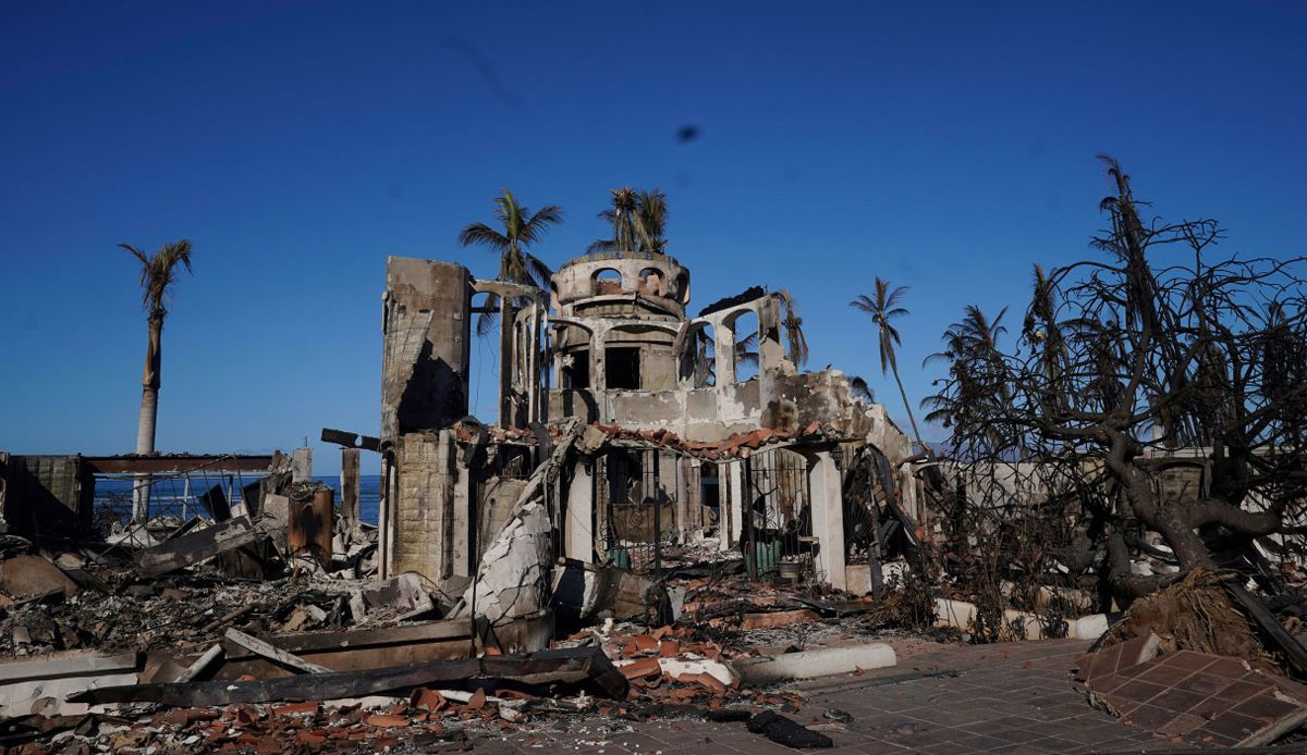 Hawaii'deki orman yangınında Lahaina kasabası tamamen kül oldu
