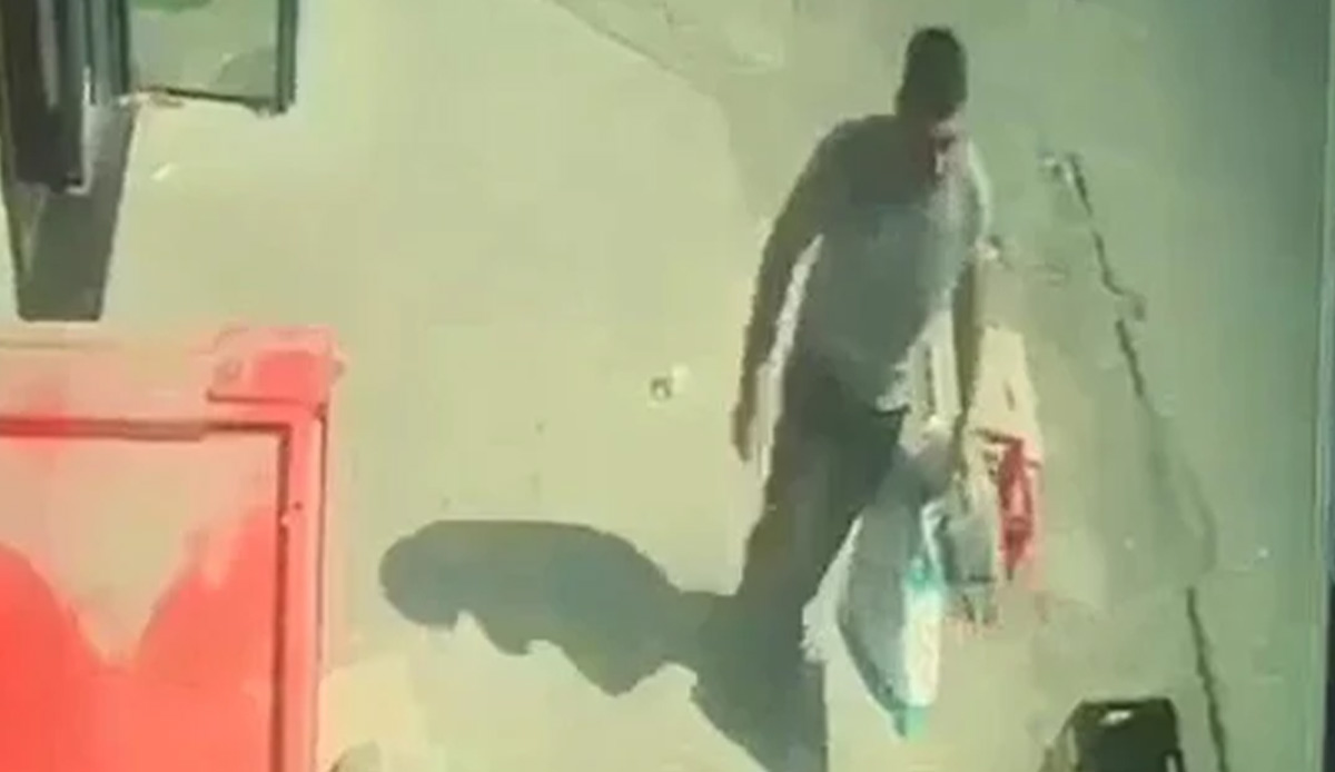 Kendini polis olarak tanıttı 5 kilogram altını alıp kaçtı!