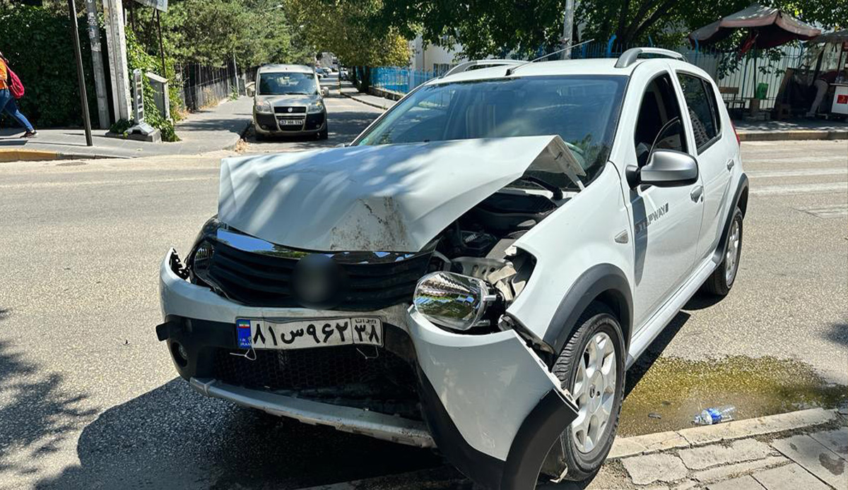 Kaza geliyorum demedi: Karşı kaldırıma geçmek istedi, metrelerce savruldu