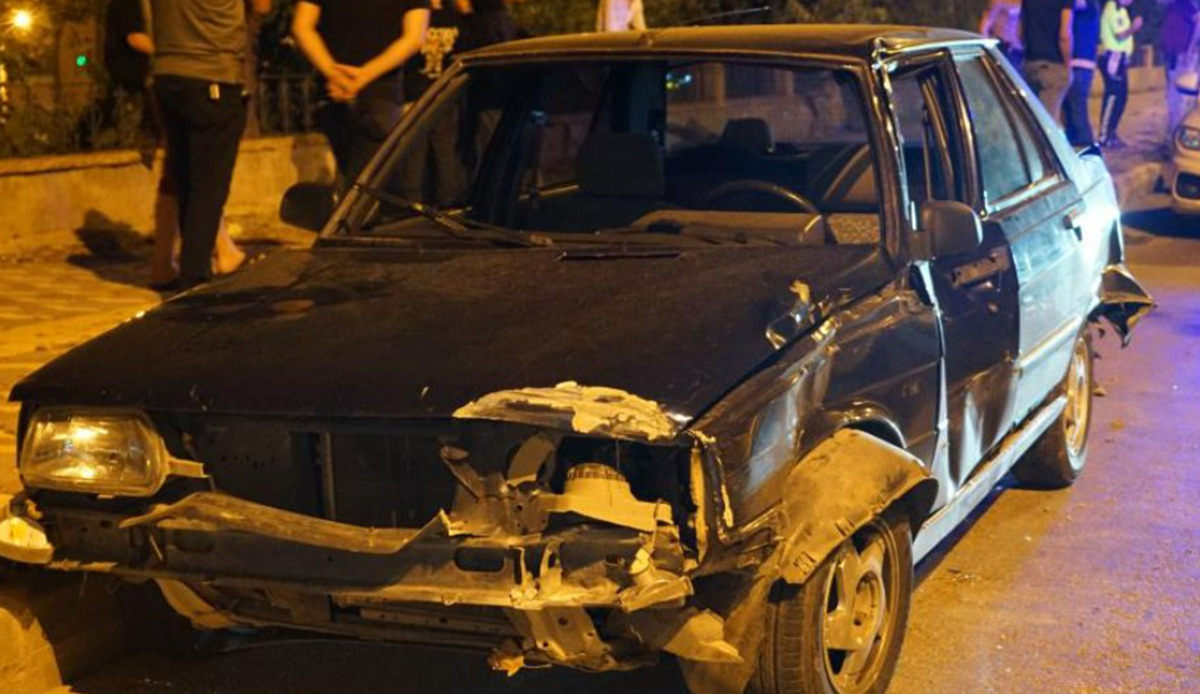 Kaldırımda bisiklet sürerken otomobilin çarptığı 18 yaşındaki genç yaşam mücadelesini kaybetti