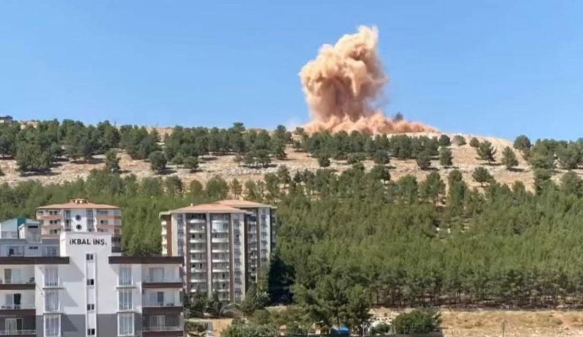 Camlar kırıldı, evler çatladı! Patlayan dinamit şehri ayağa kaldırdı
