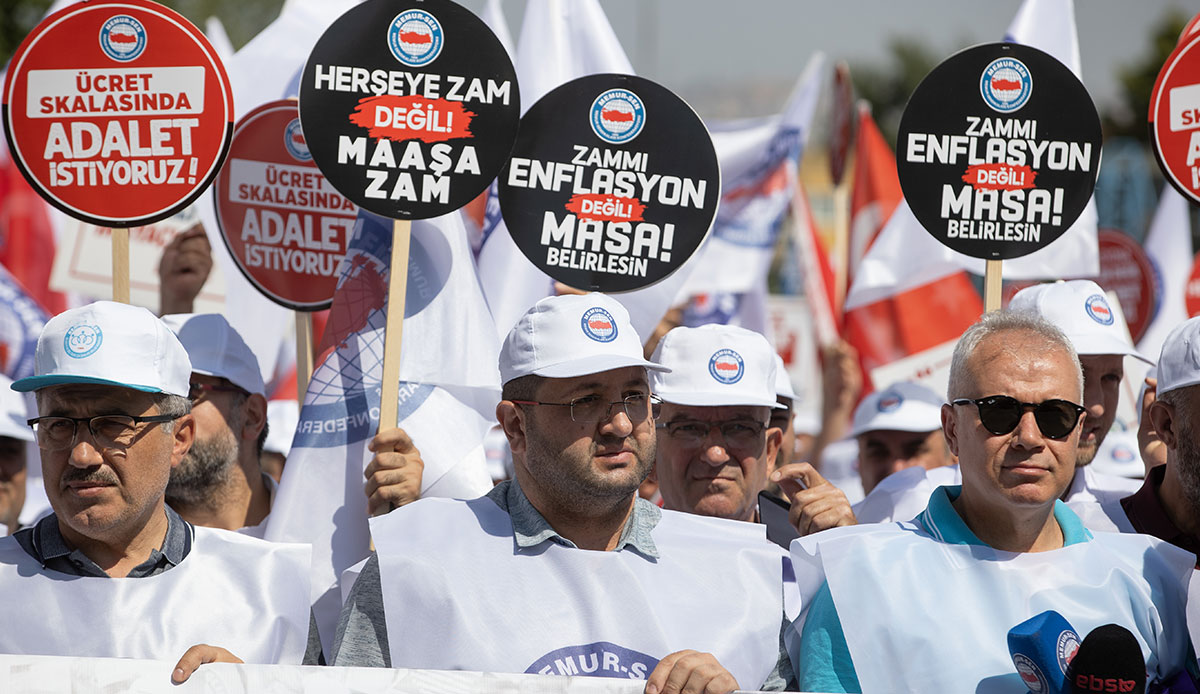 Memurlar 81 ilde meydanlara indi! Hükümetin zam teklifine protesto: