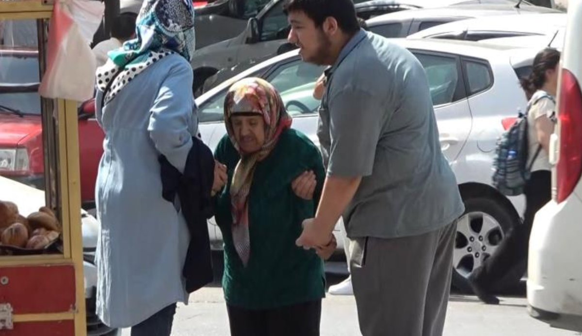Değişim saatini bahane etti: Yaşlı kadını araca almadı!
