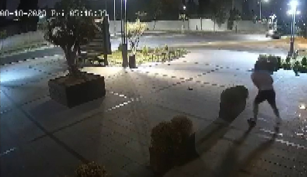 Filmleri aratmadılar! Cadde ortasında silahlı çatışma kamerada