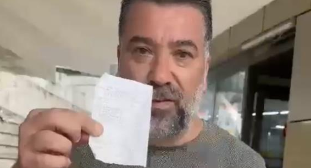 Zincir markete 'fiyat farkı' baskını! Kameralara saniye saniye yansıdı