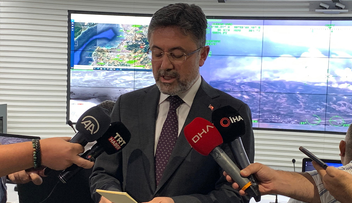Yangın şehir merkezini teğet geçerek ilerliyor