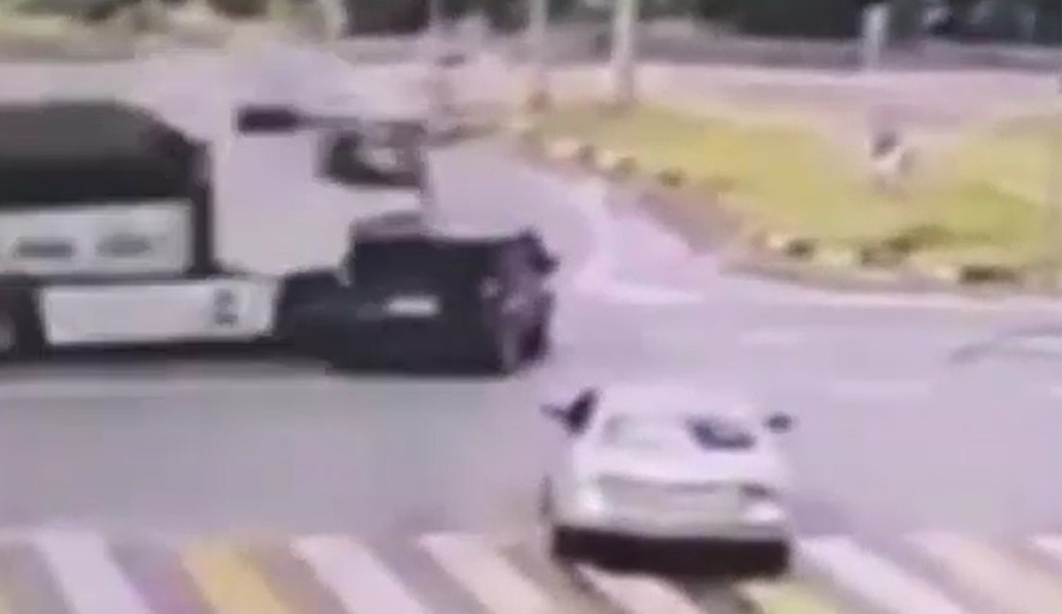 Kırmızı ışık ihlali yaptı, ortalık savaş alanına döndü