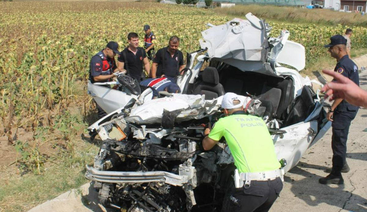 Edirne'de feci kaza! 2 polis memuru hayatını kaybetti