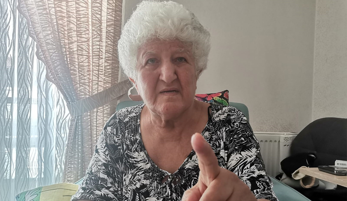 Sokaktaki fare, yaşlı kadını hastanelik etti: Ellerinden kanlar aktı