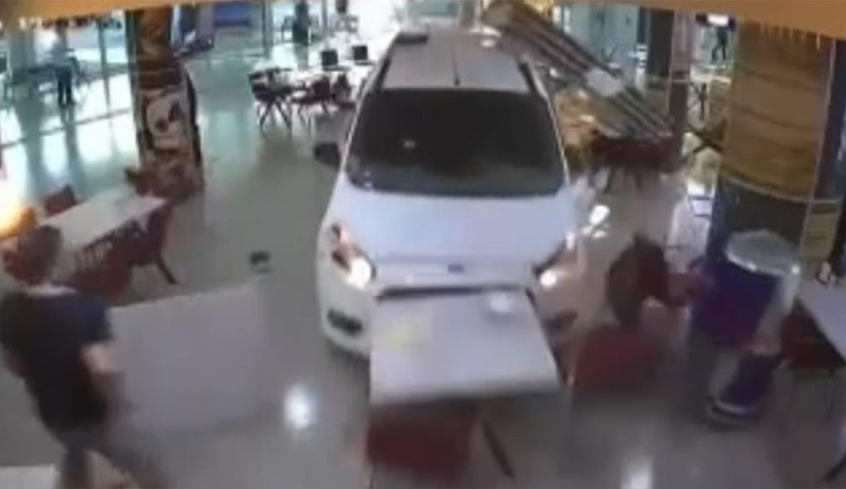 Her şey bir anda oldu! Yolcular neye uğradığını şaşırdı