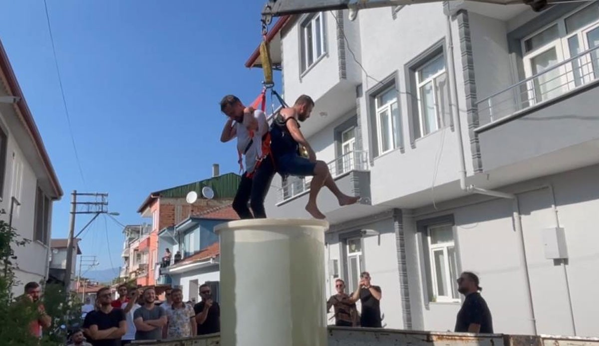 En ilginç gelenek! Evlenmek isteyenler bir daha düşünüyor