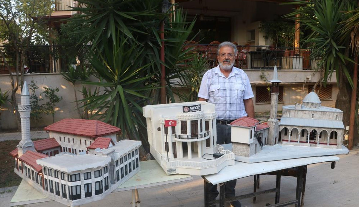 Enkaz kentten geriye maketleri kaldı