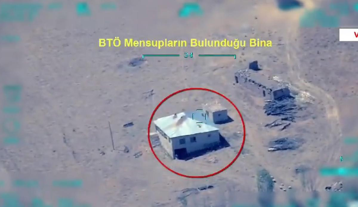 Van'da teröre darbe! Operasyonunda 2 terörist silahlarıyla birlikte etkisiz