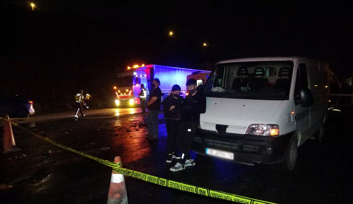 Katliam gibi zincirleme kaza aileyi parçaladı: 4 kişi can verdi, 50 kişi yaralandı
