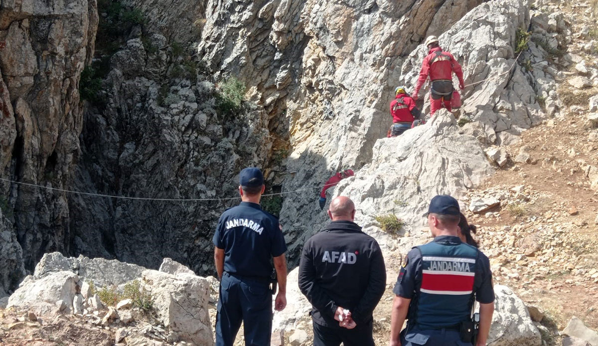 Bin 200 metre derinlikte mide kanaması geçirdi: Kendiliğinden çıkacak